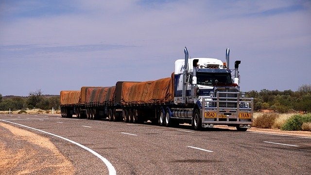 road-train-1185254_640