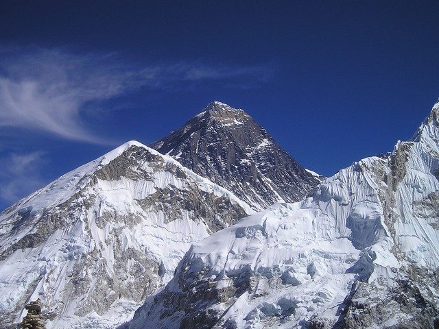  Conquered Everest at 97, but got bored of the scenery and jumped